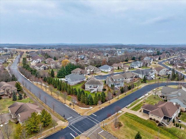 1406 Emerald Court, Waunakee, WI 53597