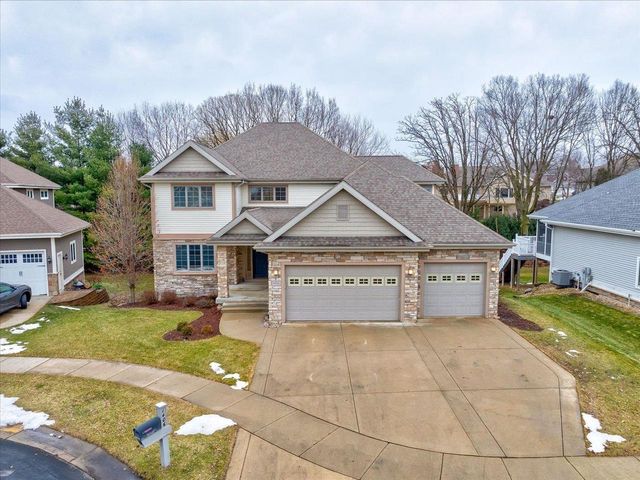 1406 Emerald Court, Waunakee, WI 53597