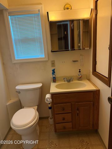 1746 Kuskokwim Street, Anchorage, AK 99508