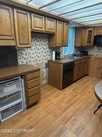 1746 Kuskokwim Street, Anchorage, AK 99508