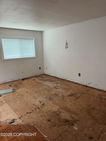 1746 Kuskokwim Street, Anchorage, AK 99508
