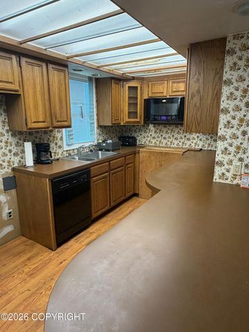 1746 Kuskokwim Street, Anchorage, AK 99508