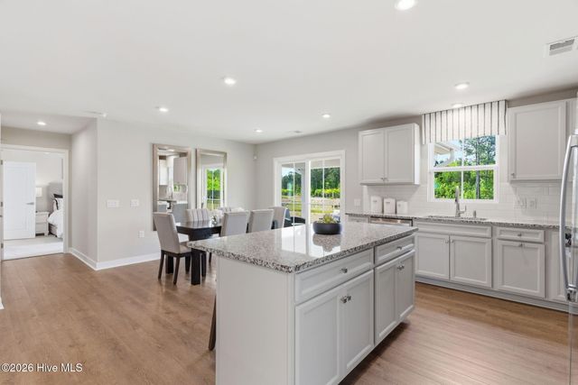 1123 Middle Crest Drive NE, Bolivia, NC 28422