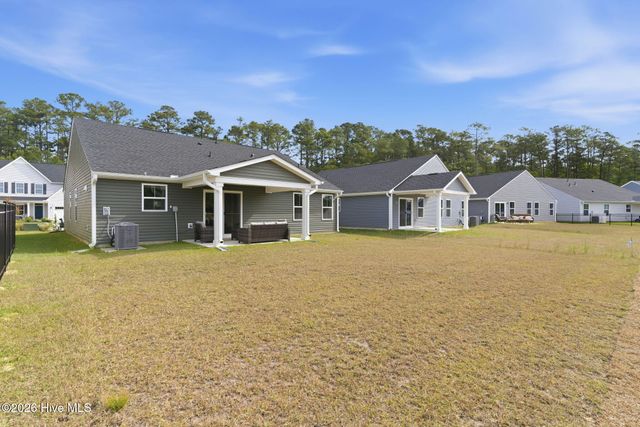 1123 Middle Crest Drive NE, Bolivia, NC 28422