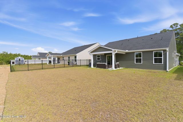 1123 Middle Crest Drive NE, Bolivia, NC 28422