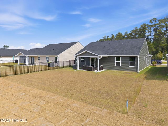 1123 Middle Crest Drive NE, Bolivia, NC 28422