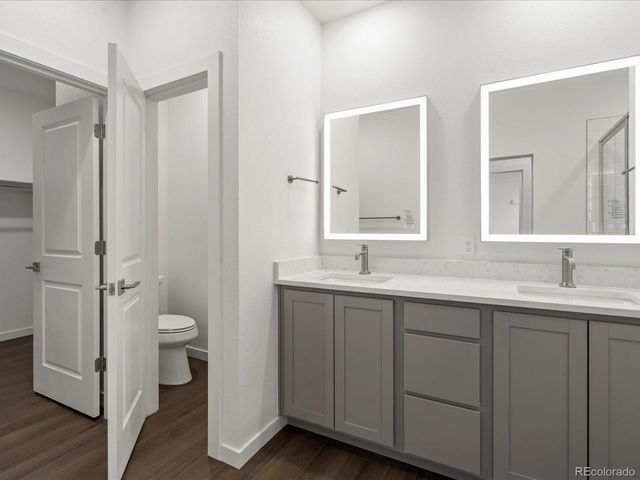 6153 N Ceylon Street 304, Denver, CO 80249