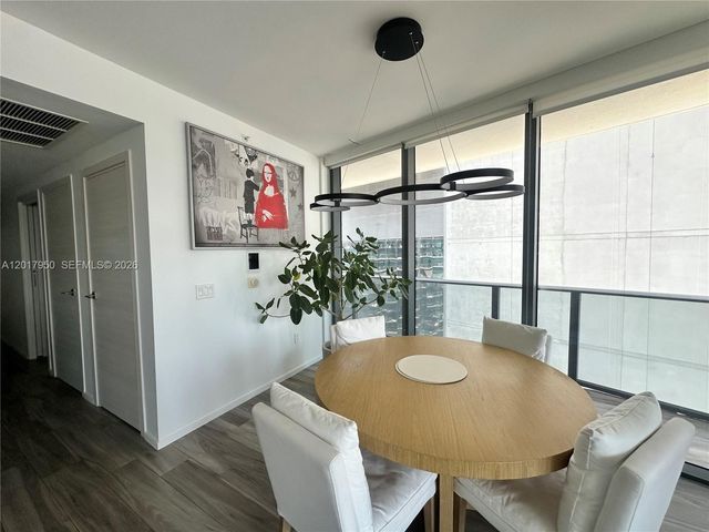 801 S Miami Ave 2804, Miami, FL 33130