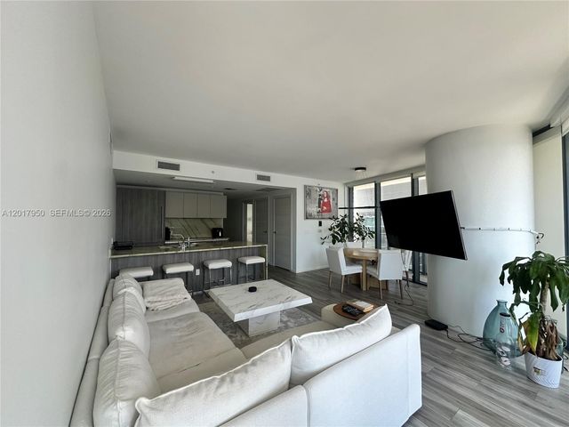 801 S Miami Ave 2804, Miami, FL 33130