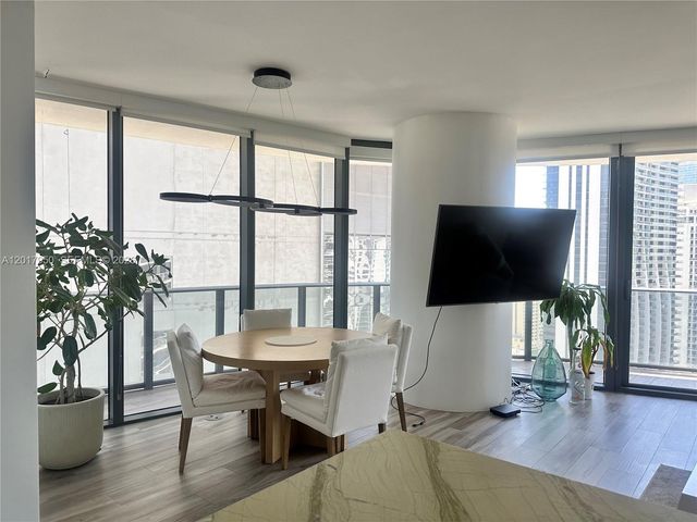 801 S Miami Ave 2804, Miami, FL 33130