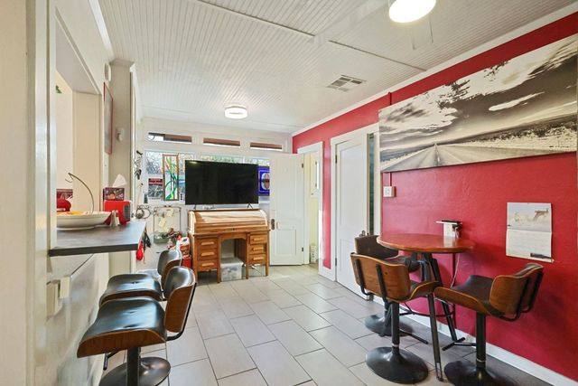 701 E Sul Ross, Alpine, TX 79830