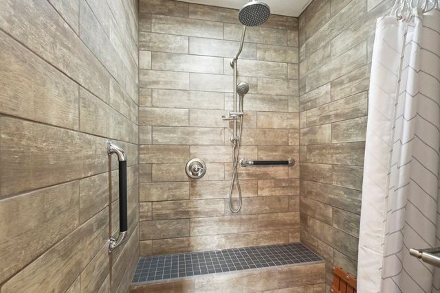 701 E Sul Ross, Alpine, TX 79830