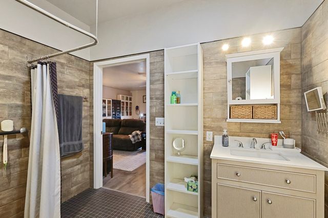 701 E Sul Ross, Alpine, TX 79830