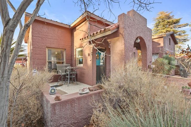 701 E Sul Ross, Alpine, TX 79830