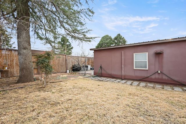 701 E Sul Ross, Alpine, TX 79830