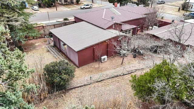 701 E Sul Ross, Alpine, TX 79830