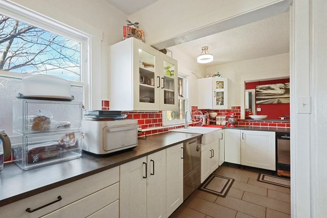 701 E Sul Ross, Alpine, TX 79830