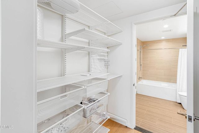 877 Francisco Street 1112, Los Angeles, CA 90015