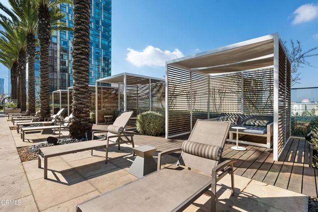 877 Francisco Street 1112, Los Angeles, CA 90015