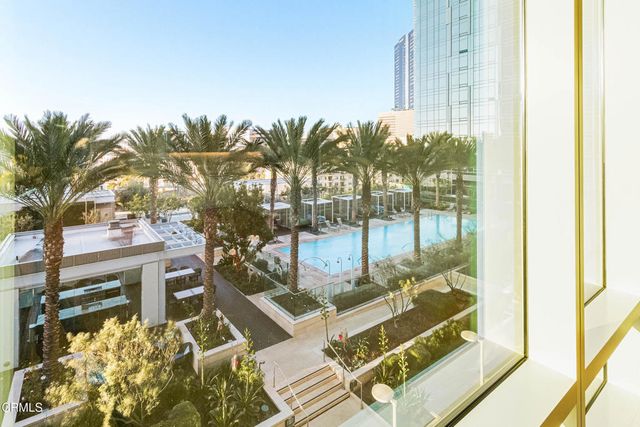 877 Francisco Street 1112, Los Angeles, CA 90015