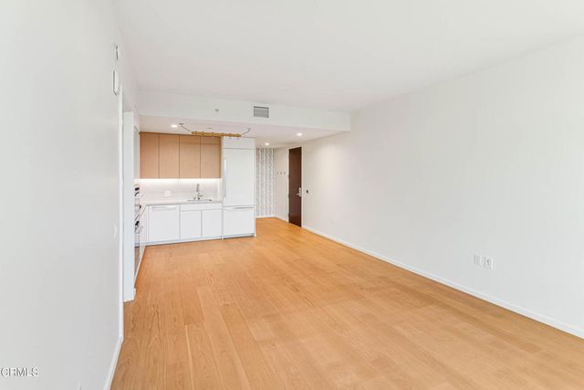 877 Francisco Street 1112, Los Angeles, CA 90015