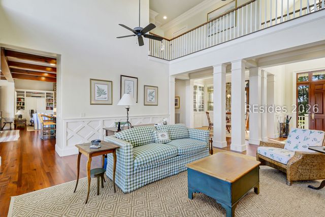 28 Gull Point Rd, Hilton Head Island, SC 29928