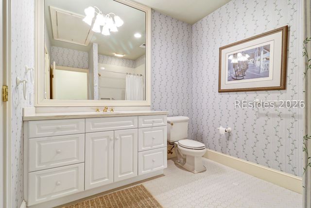 28 Gull Point Rd, Hilton Head Island, SC 29928