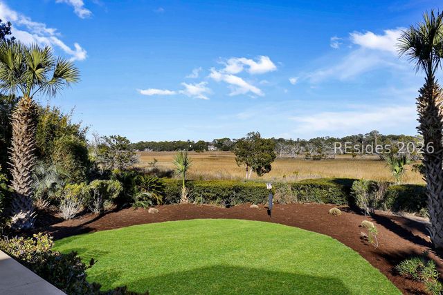28 Gull Point Rd, Hilton Head Island, SC 29928