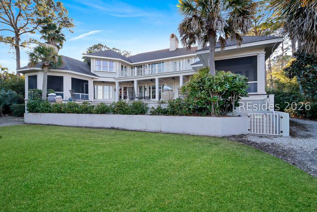 28 Gull Point Rd, Hilton Head Island, SC 29928