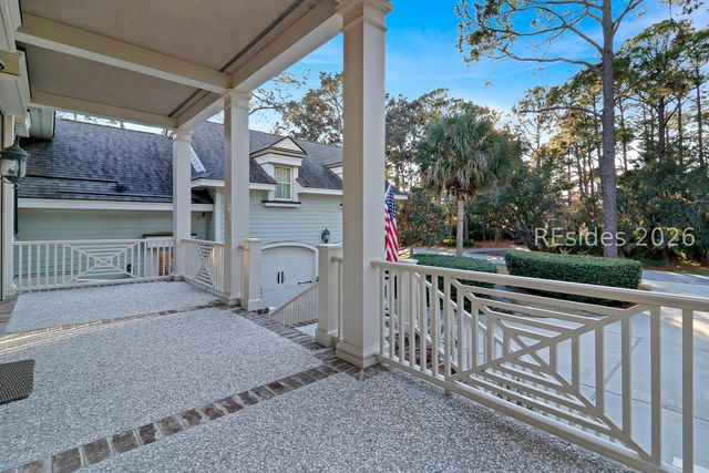 28 Gull Point Rd, Hilton Head Island, SC 29928