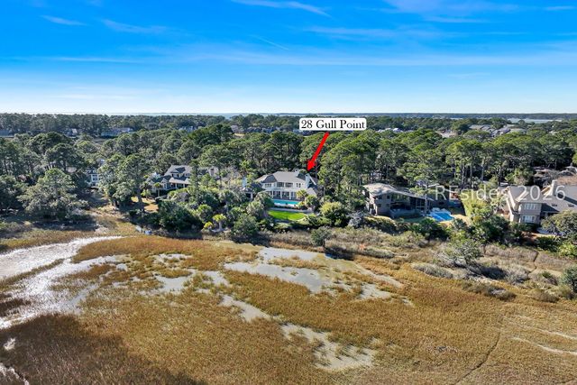 28 Gull Point Rd, Hilton Head Island, SC 29928