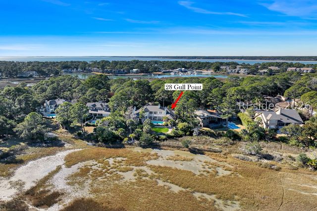 28 Gull Point Rd, Hilton Head Island, SC 29928