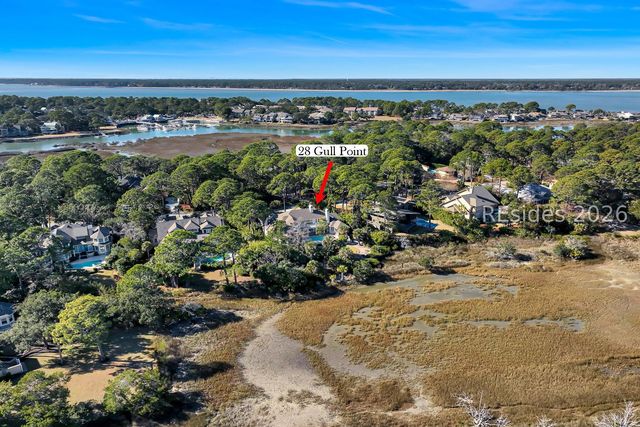 28 Gull Point Rd, Hilton Head Island, SC 29928