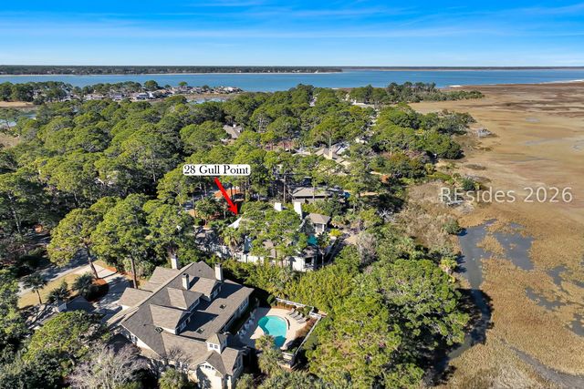 28 Gull Point Rd, Hilton Head Island, SC 29928
