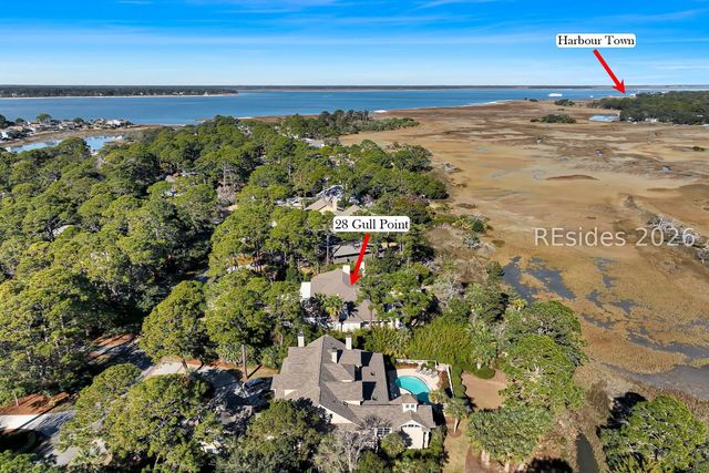 28 Gull Point Rd, Hilton Head Island, SC 29928