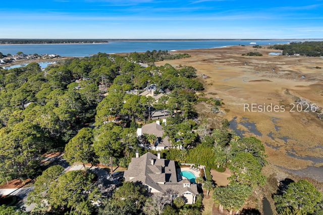 28 Gull Point Rd, Hilton Head Island, SC 29928