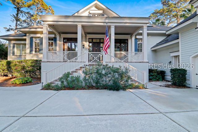 28 Gull Point Rd, Hilton Head Island, SC 29928