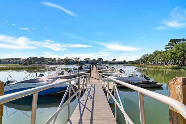 28 Gull Point Rd, Hilton Head Island, SC 29928