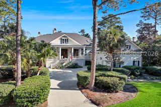 28 Gull Point Rd, Hilton Head Island, SC 29928
