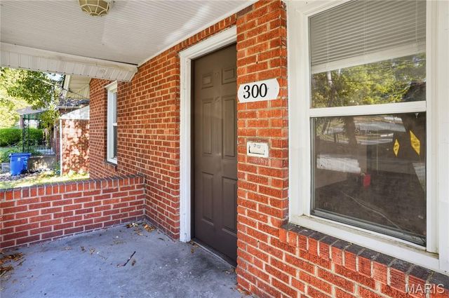 300 S Clark Avenue, Ferguson, MO 63135