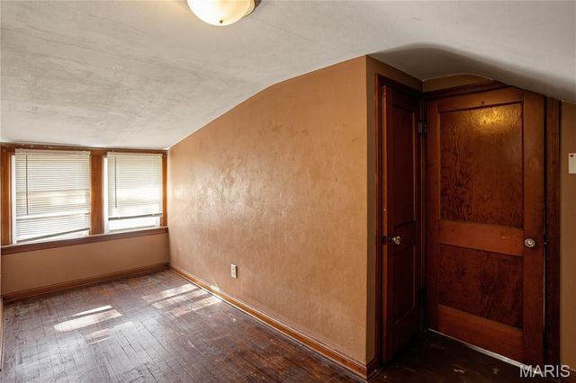 300 S Clark Avenue, Ferguson, MO 63135