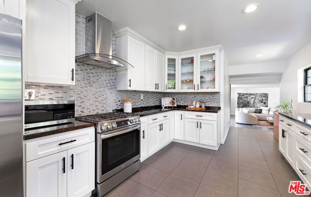 11172 Braddock Drive, Culver City, CA 90230