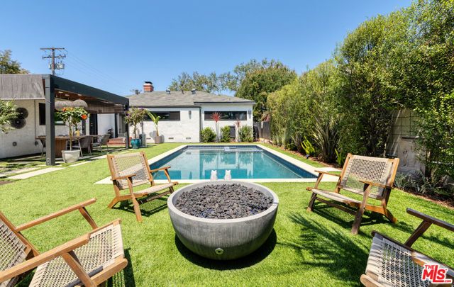 11172 Braddock Drive, Culver City, CA 90230
