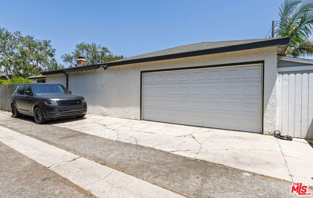 11172 Braddock Drive, Culver City, CA 90230