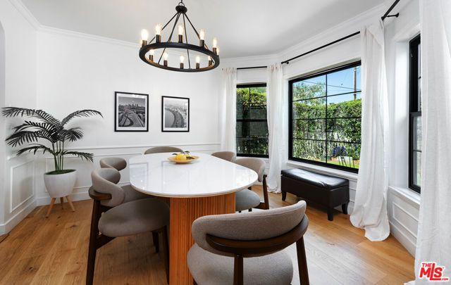 11172 Braddock Drive, Culver City, CA 90230