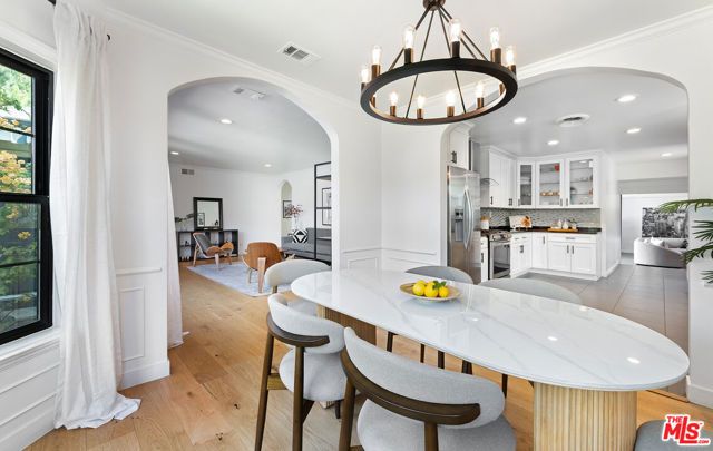 11172 Braddock Drive, Culver City, CA 90230