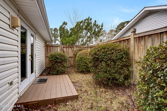 7204 Lounsberry Court, Wilmington, NC 28405