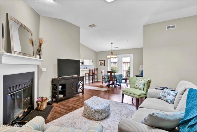 7204 Lounsberry Court, Wilmington, NC 28405