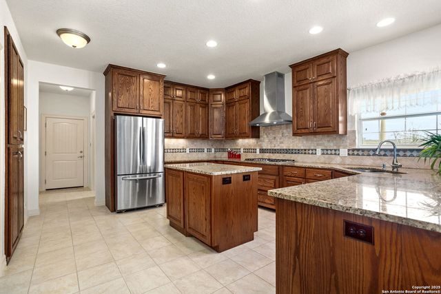 184 Scenic Hills Drive, La Vernia, TX 78121