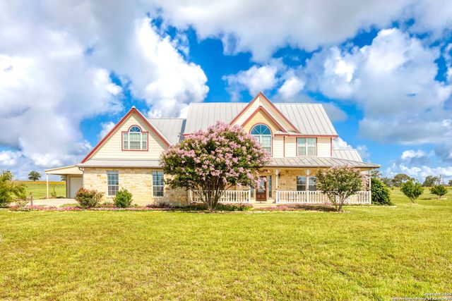 184 Scenic Hills Drive, La Vernia, TX 78121